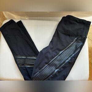 90 Degree By Reflex Black Shiny Stripe Legging Medium NWOT
